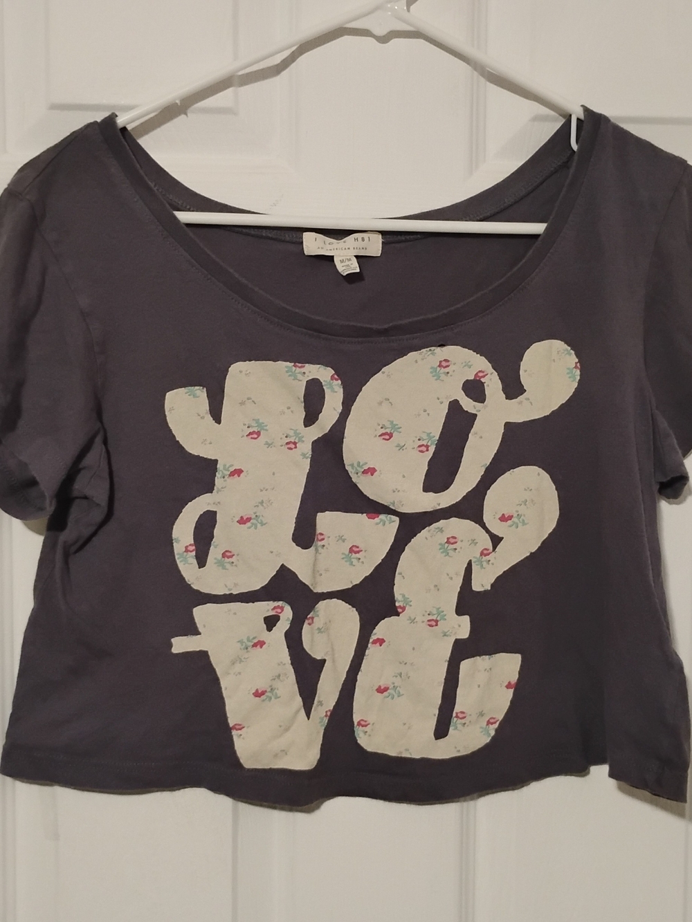 Gray Crop Top with Cream Floral LOVE Graphic I LOVE H81 Size M